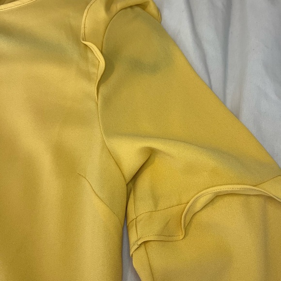 💗 Mustard Long Sleeved Blouse - Picture 2 of 5